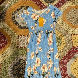 Blue floral maxi dress new with tags